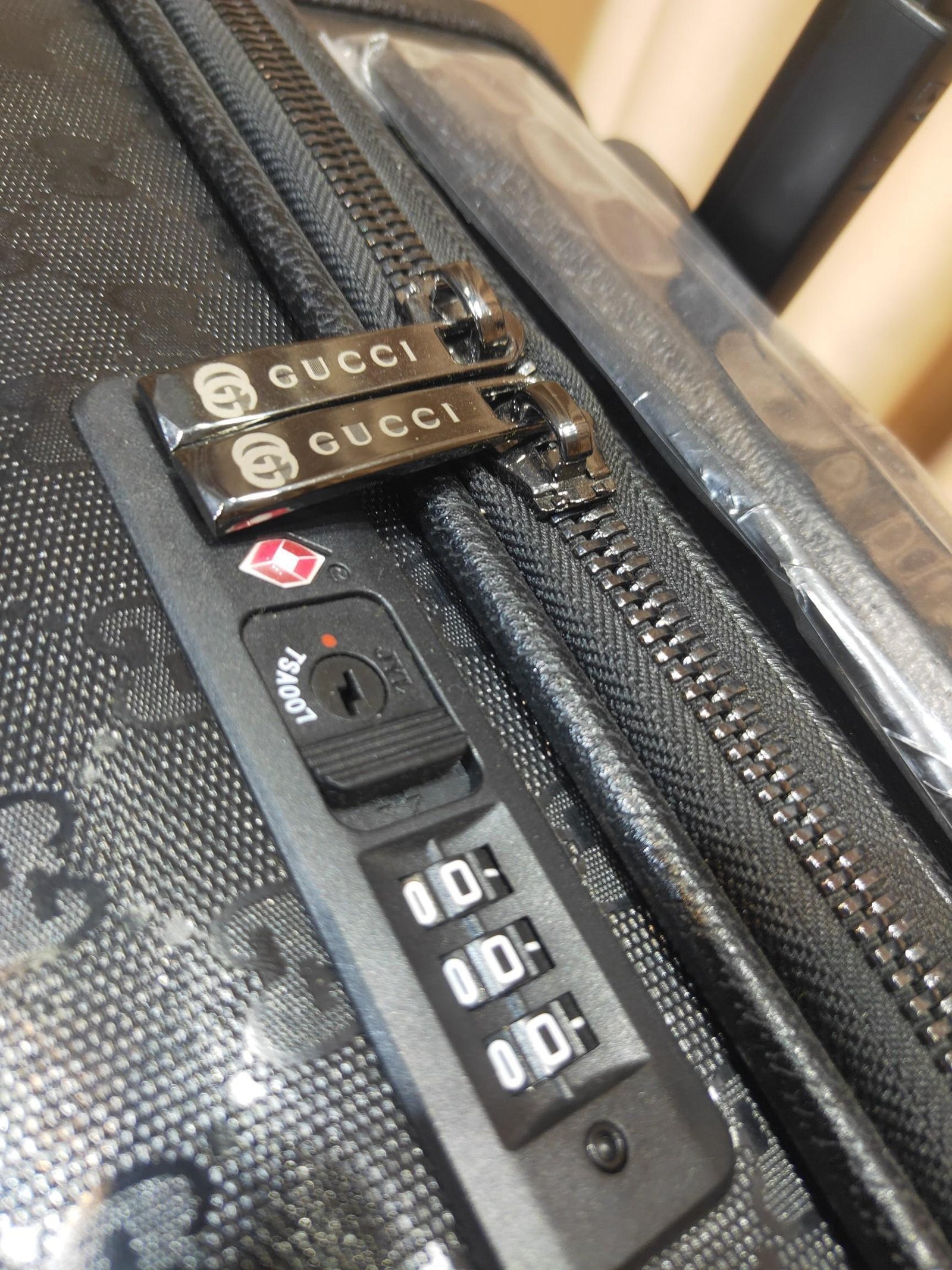 Black Gucci Guccissima embossed leather trolley suitcase 100% original thumbnail