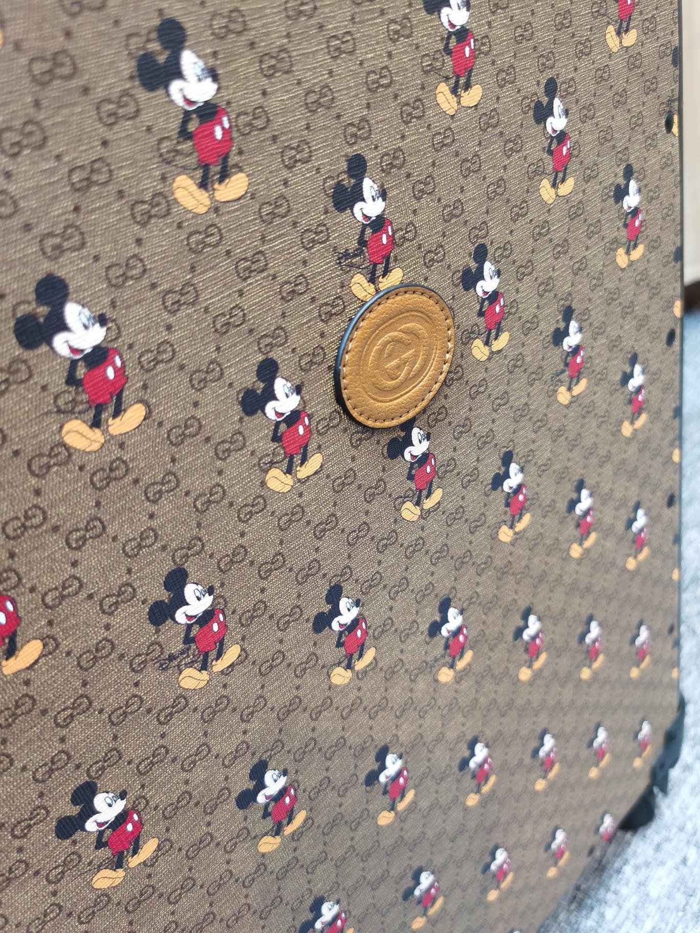 Disney x Gucci x Globe-Trotter carry-on suitcase 100% original thumbnail