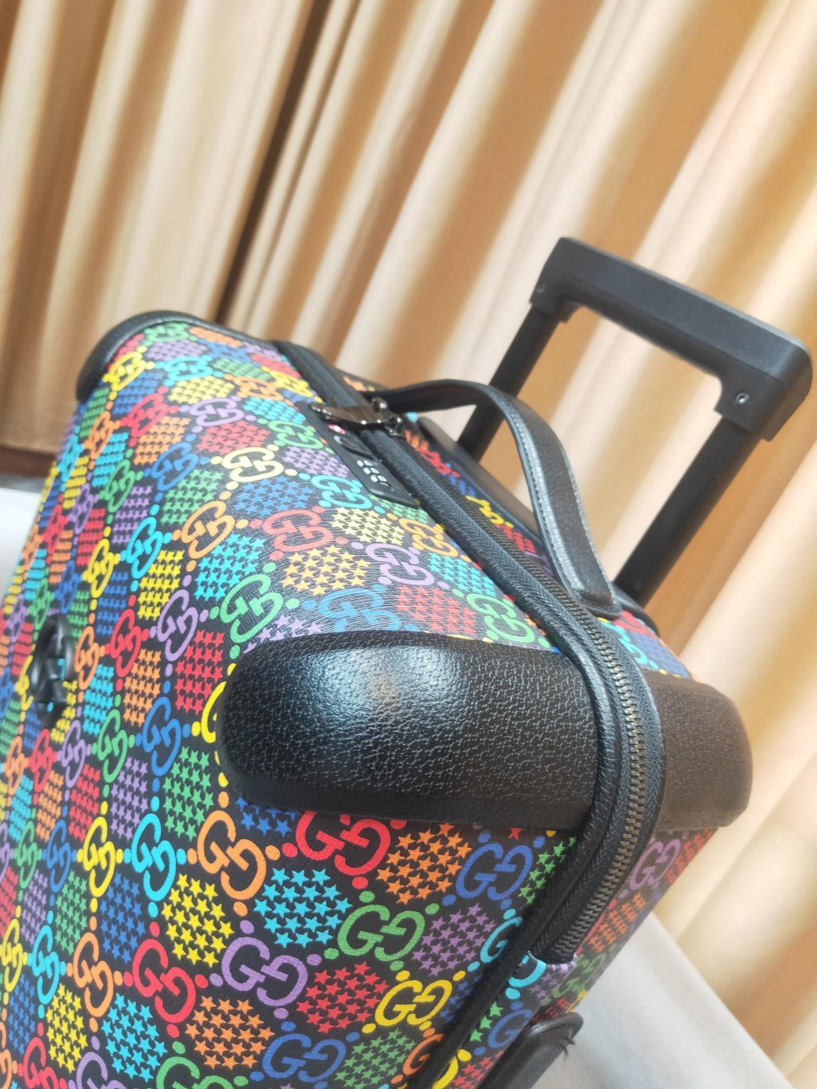 Gucci x Globe-Trotter GG Psychedelic Carry-On Suitcase 100% original thumbnail