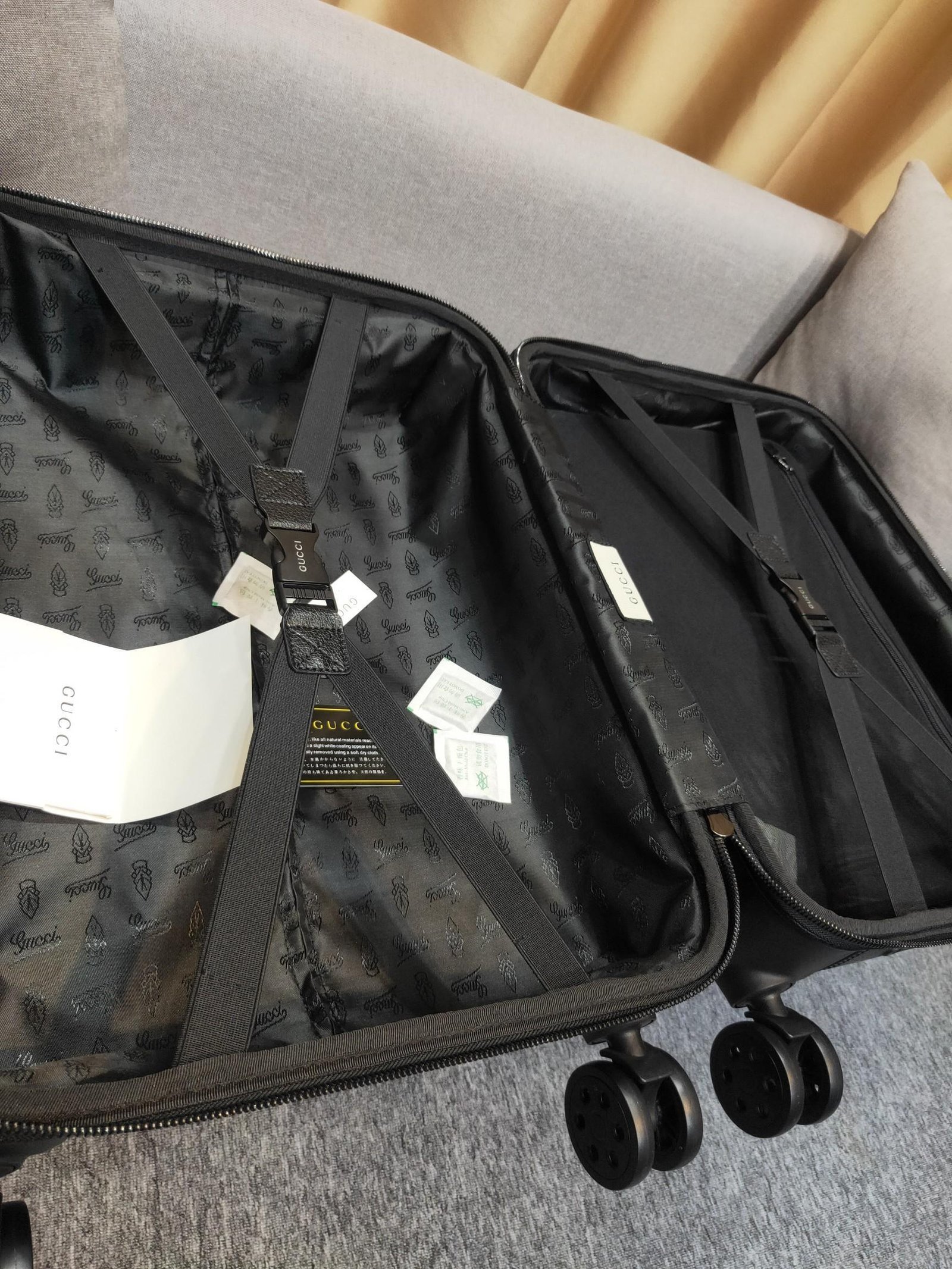 Gucci GG embossed leather trolley suitcase 100% original thumbnail