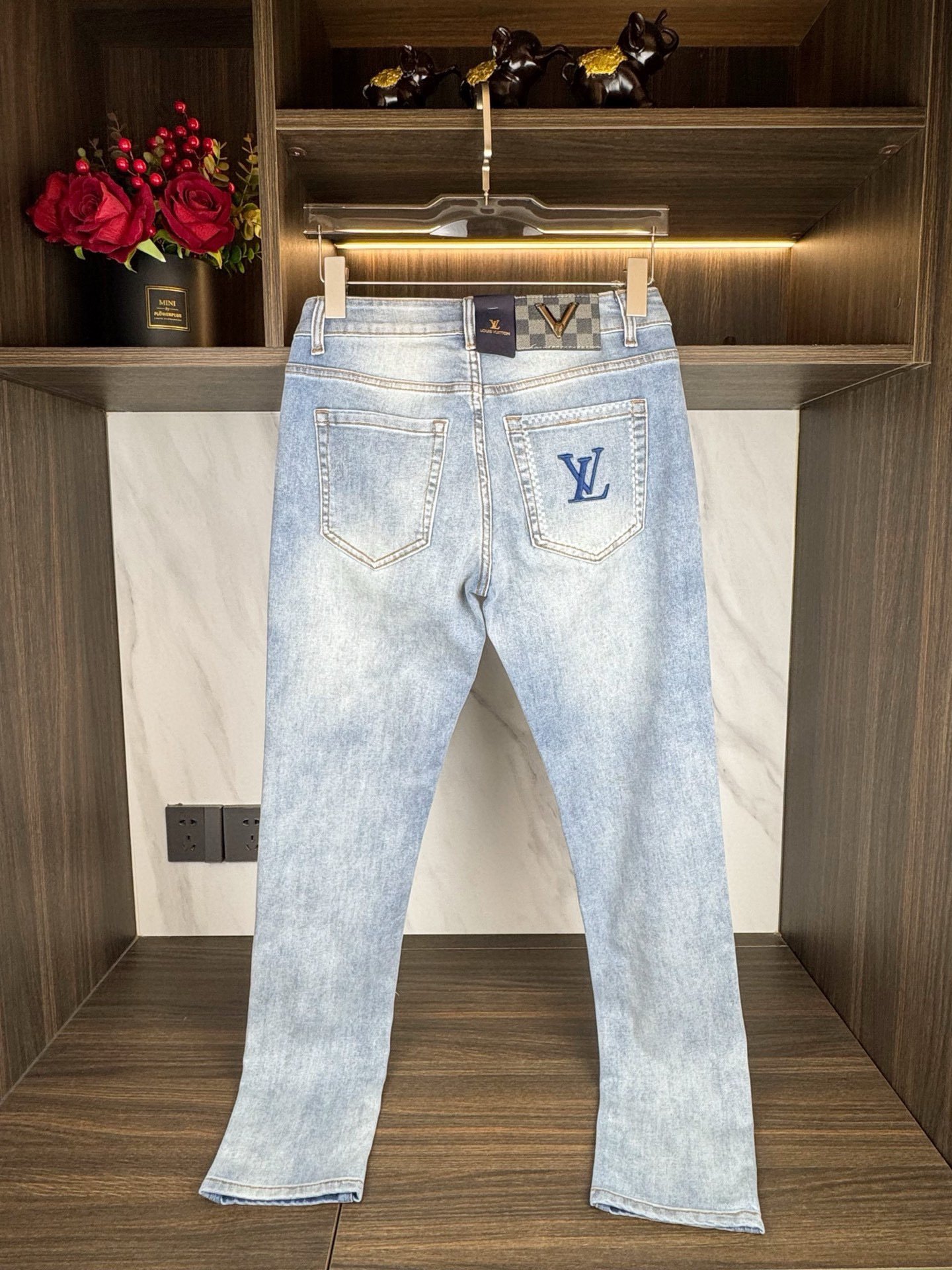 Louis Vuitton Jeans assorted thumbnail