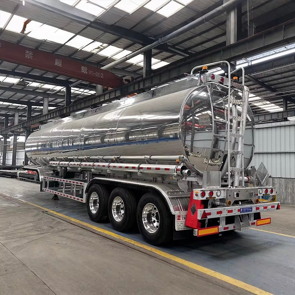 High Quality 45000L 3 Axle Aluminum Alloy Diesel Fuel Tanker Semi Trailer thumbnail