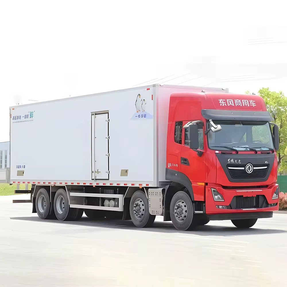DongFeng Engine 8x4 Refrigerated Truck Freezer Box Van for Vegetable Food Cold Chain