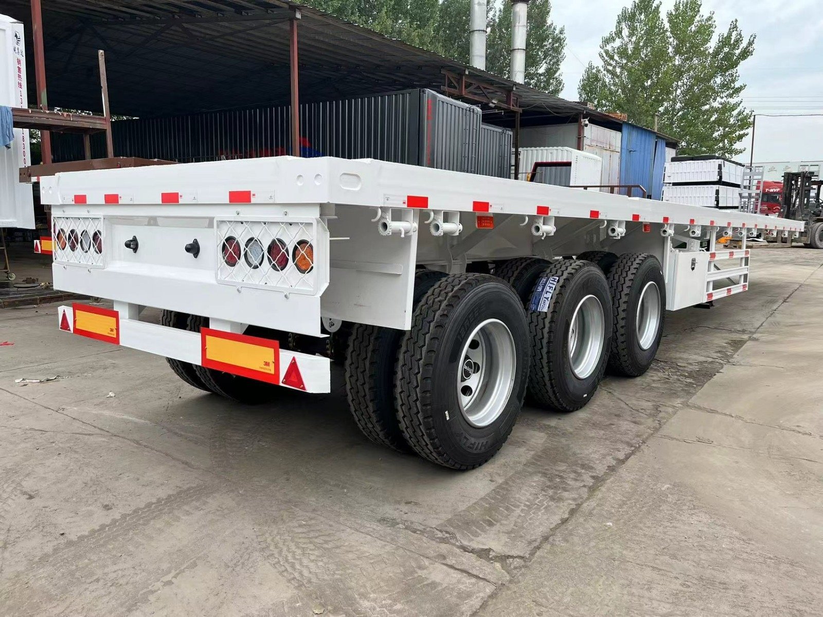 ZW group 4 axle 80 ton flatbed trailer thumbnail