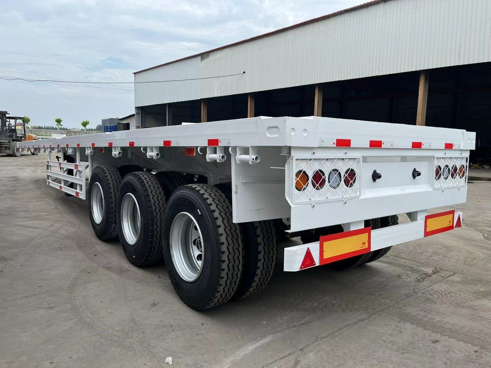ZW group 4 axle 80 ton flatbed trailer