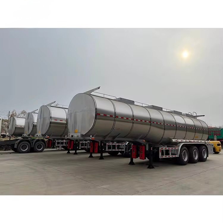 Commercial ZW 3 Axle 40000 Liters Fuel Tanker Trailer thumbnail