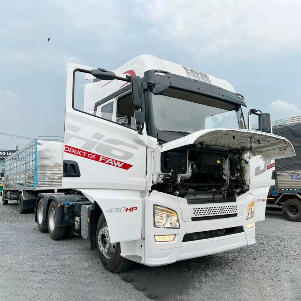 FAW JH6 460hp 6x4 Tractor Head New Truck ZW Group Euro2 Engine Fuel Efficient Tractor Truck Head thumbnail