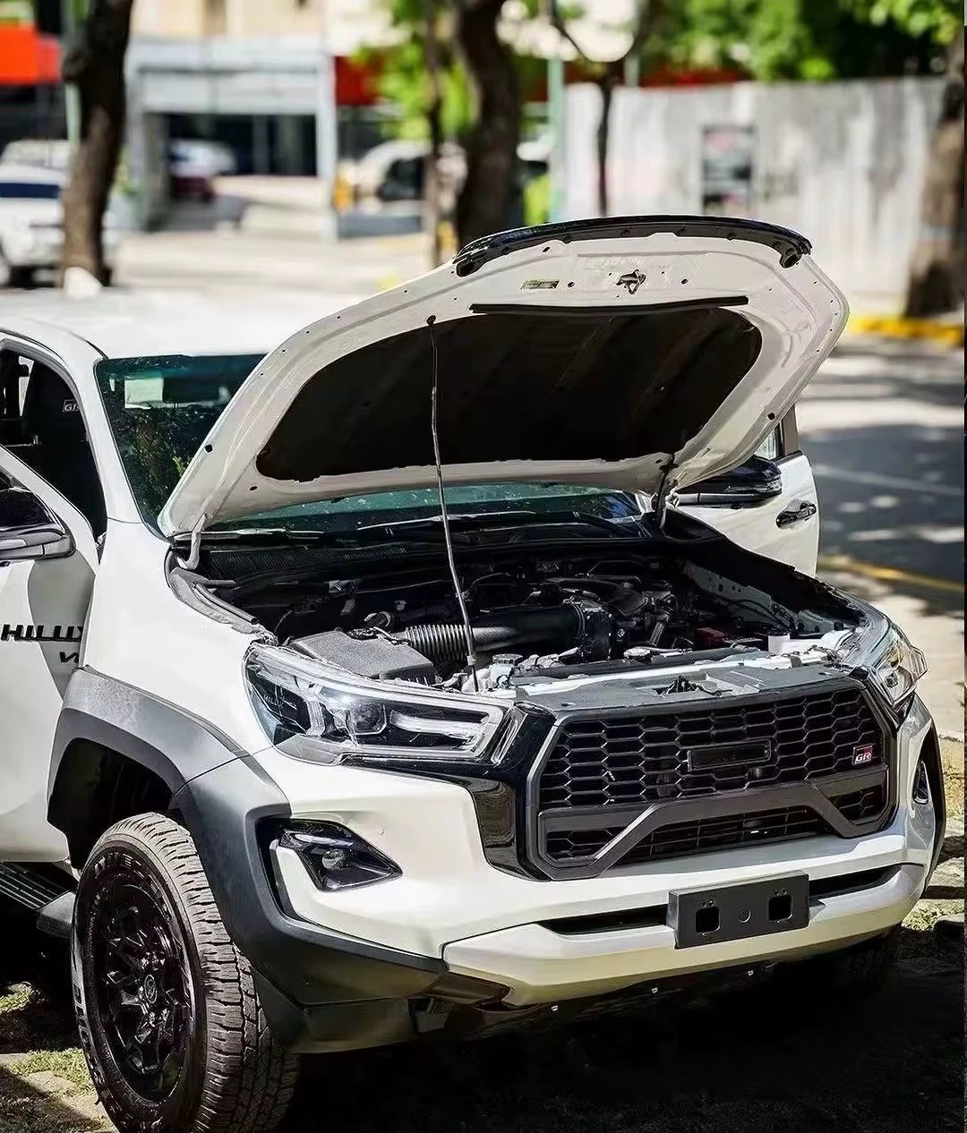2013 HILUX UPGRADE 2023 HILUXGR thumbnail