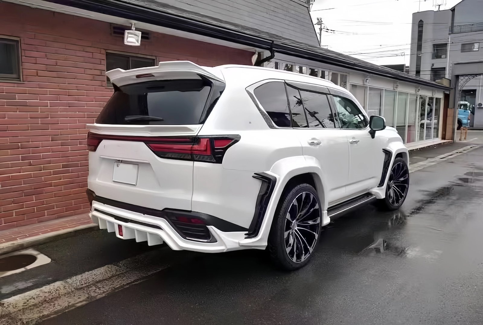 LX600 Wide Body With Large Surround, Front Lip, Rear Lip, Eyebrows, Tail, Leaf Plate thumbnail