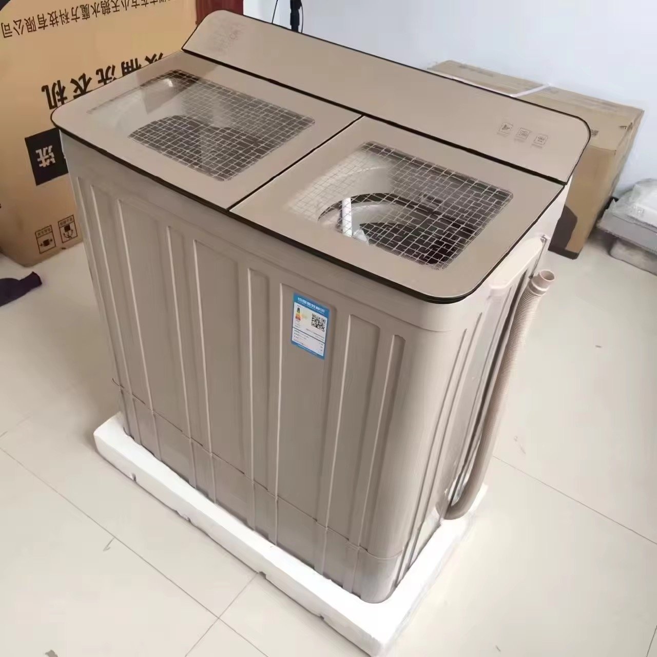 15kg Large Capacity Semi-automatic Washing Machine with Dual Cylinder thumbnail