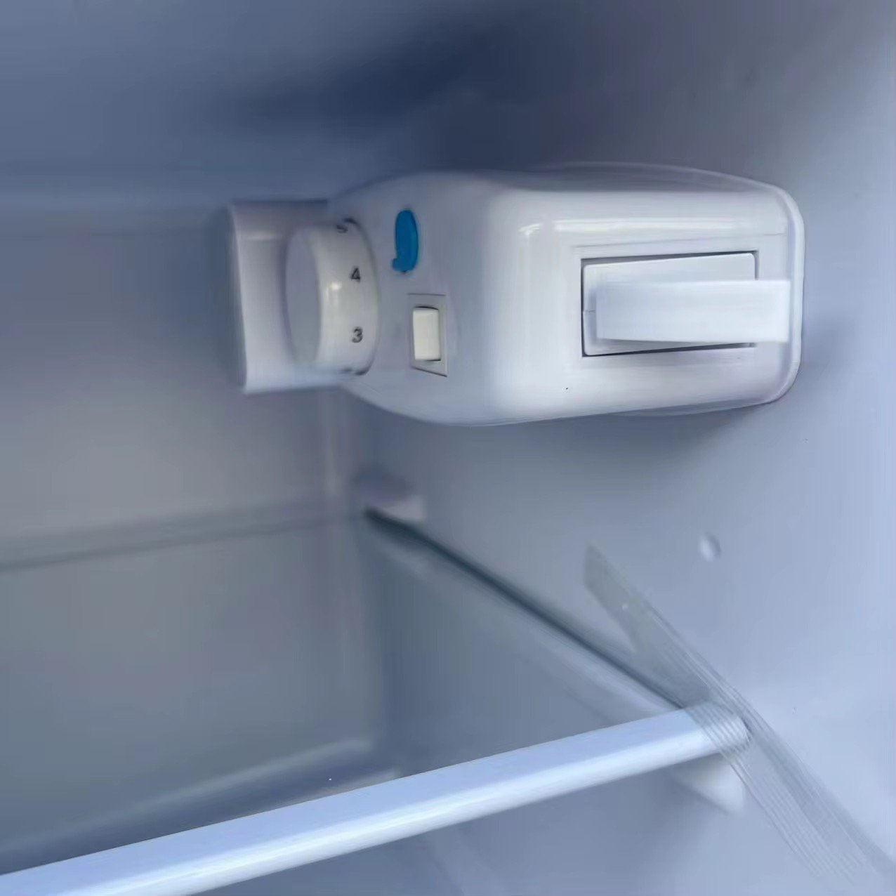 Chigo Double Door Fridge Mini Bar 98L thumbnail
